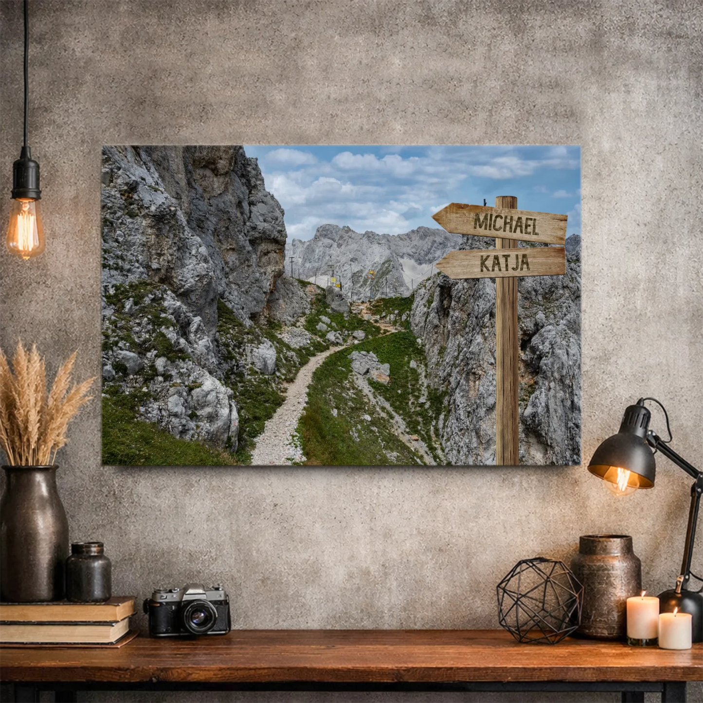 Personalisierbare Leinwand Wegweiser Berg