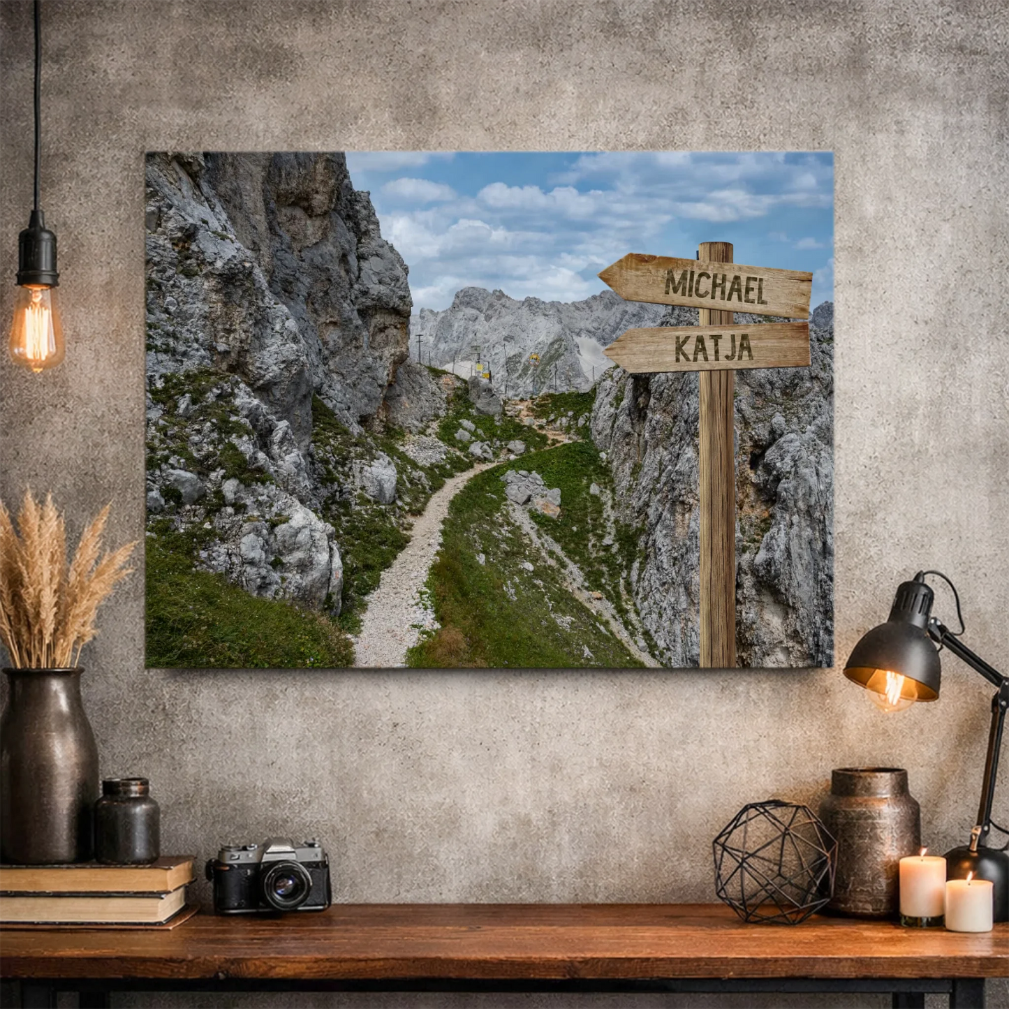 Personalisierbare Leinwand Wegweiser Berg